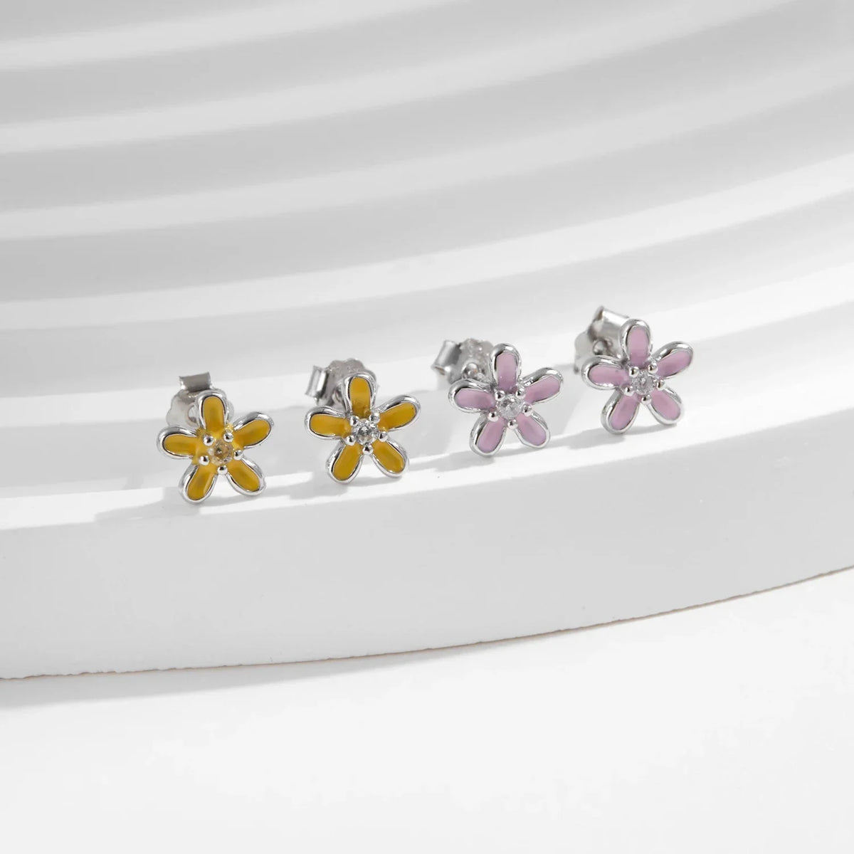 925 Sterling Silver Colorful Enamel Flower Stud Earrings - Minimalist & Cute